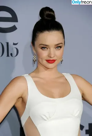 Miranda Kerr / mirandakerr / tsmirandakerr nude photo #0545