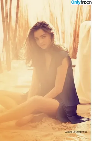 Miranda Kerr / mirandakerr / tsmirandakerr nude photo #0626