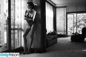 Miranda Kerr / mirandakerr / tsmirandakerr nude photo #0630