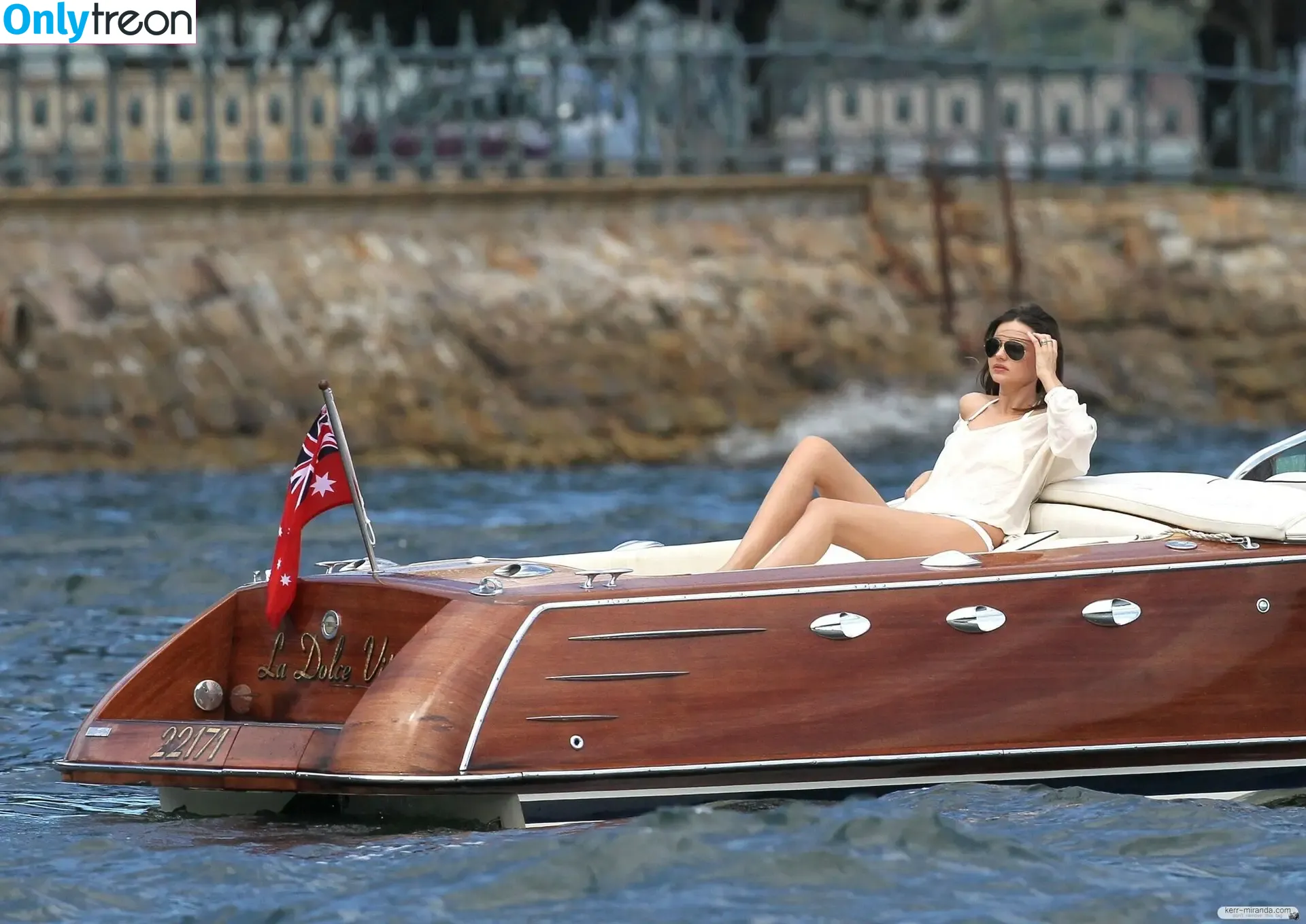 Miranda Kerr голая photo #0994 (mirandakerr / tsmirandakerr)