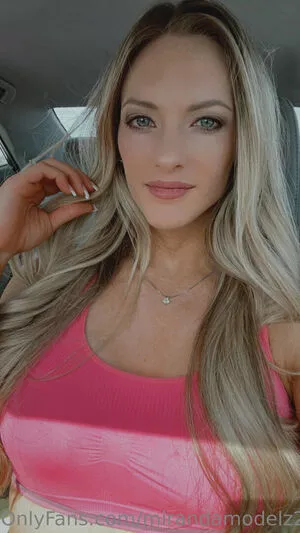 mirandamodelz2 / mothr2babydollfacedragonslayer nude photo #0095