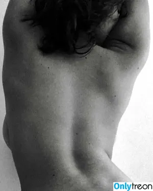 Miriana Di Fazio / cecinestpasmiri nude photo #0012