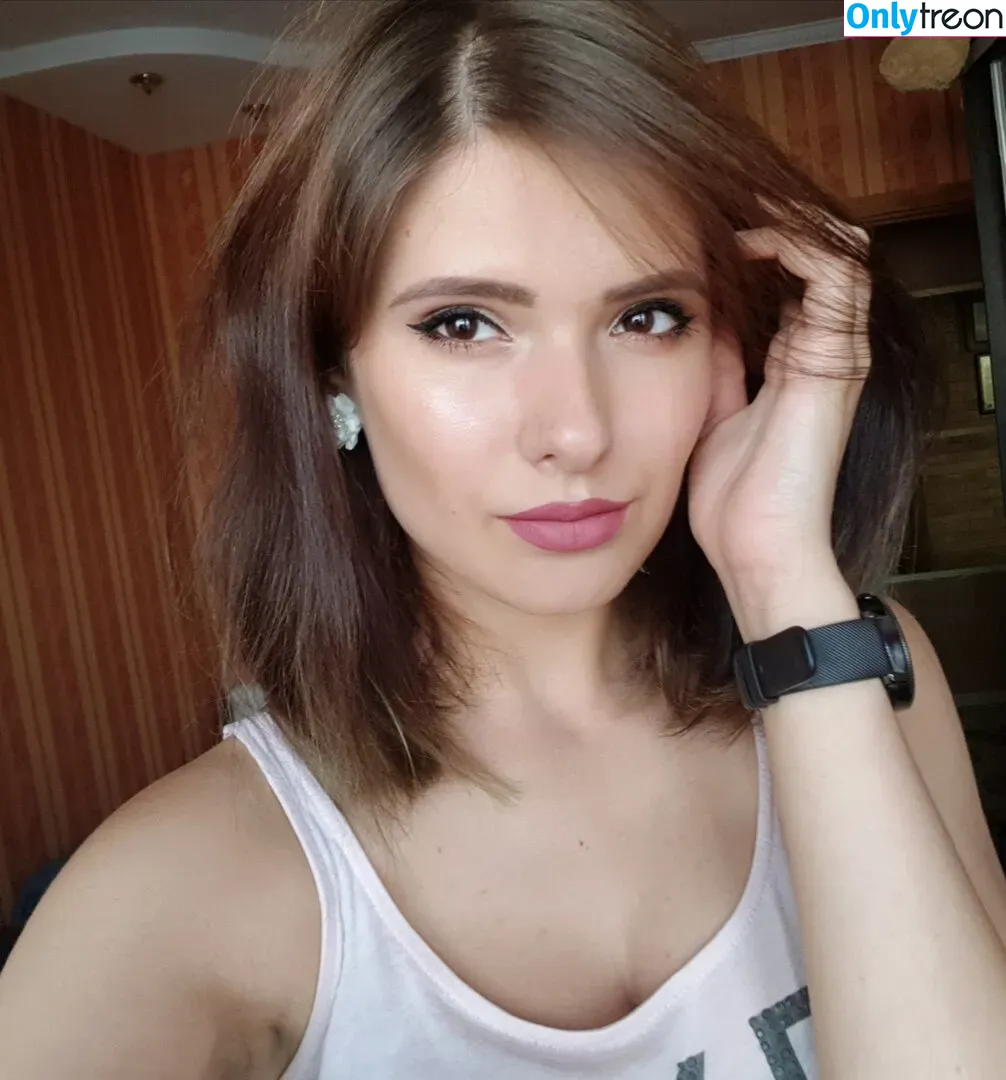 Miroslava Ladovir nude photo #0037 (mira_ladovira / miroslava.mx)