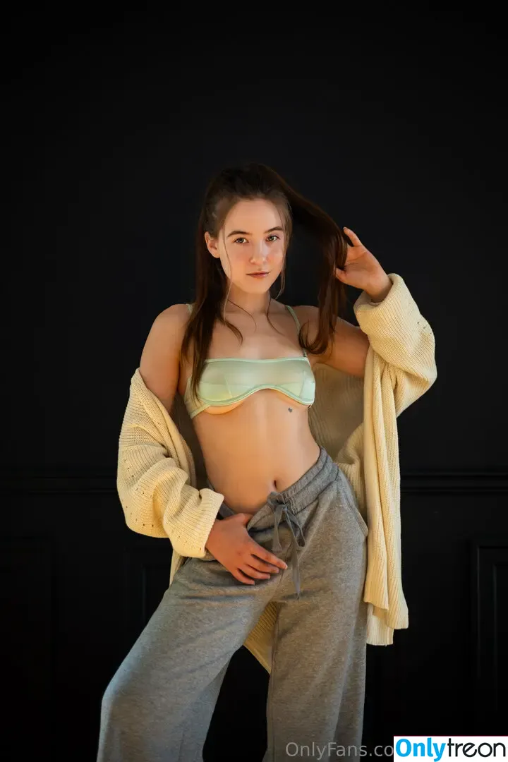 mirrajean nude photo #0031 (mirrajean)