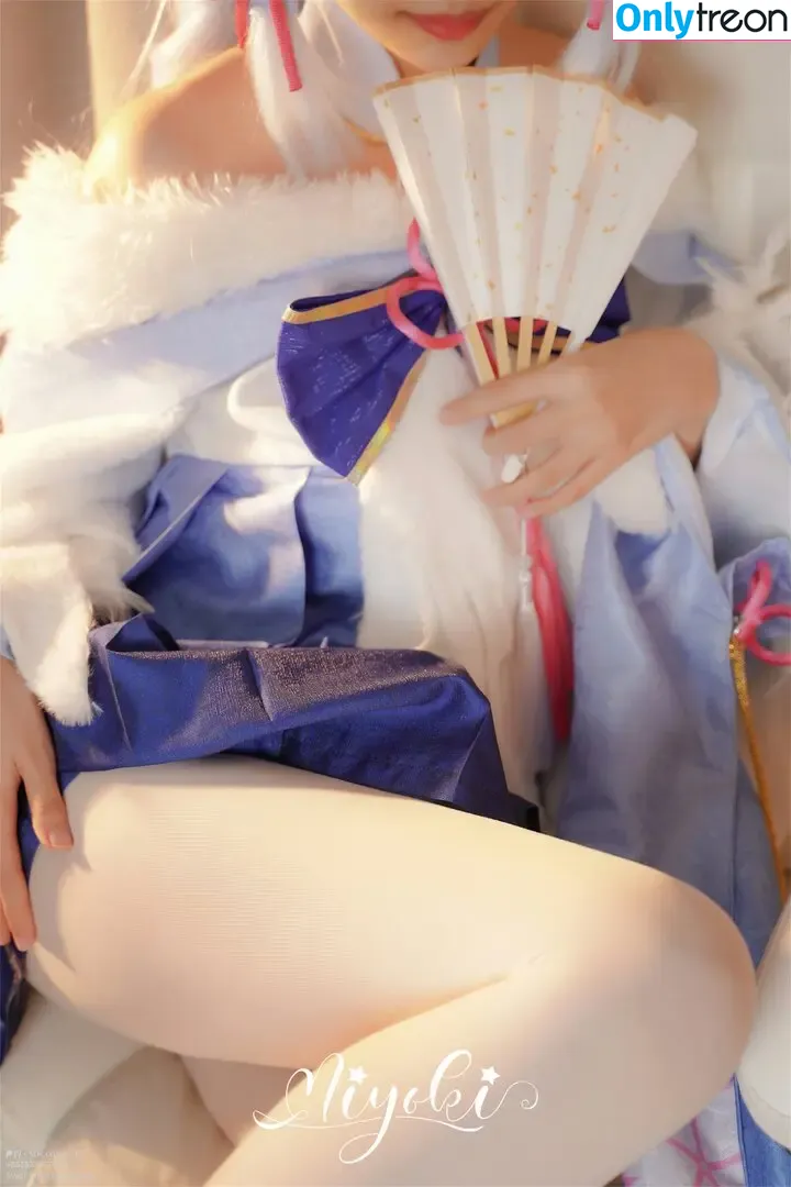 Misaki Suzuki голая photo #0024 (Miyoki / m1yok1h1me / 软趴在床单上 / 铃木美笑)