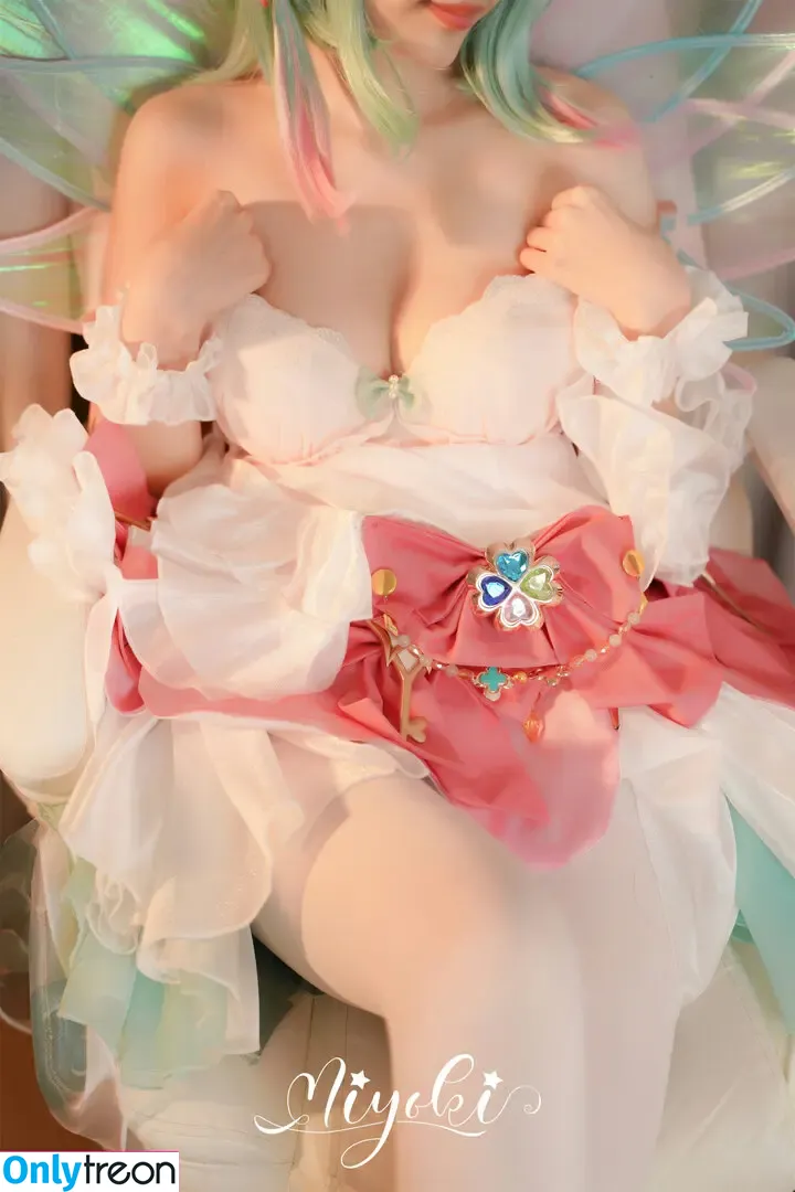 Misaki Suzuki голая photo #0132 (Miyoki / m1yok1h1me / 软趴在床单上 / 铃木美笑)