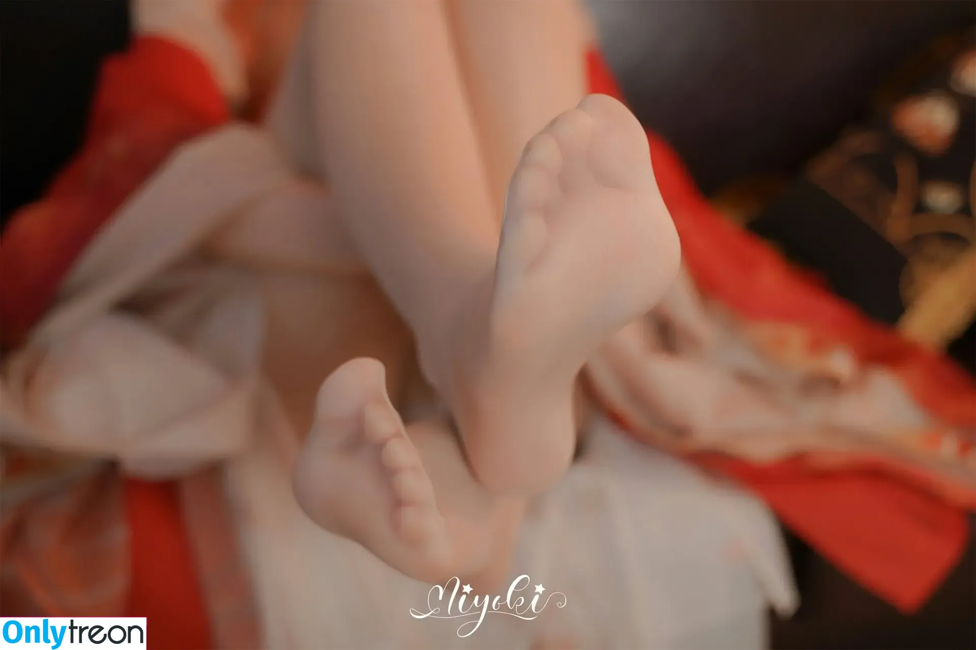 Misaki Suzuki голая photo #0160 (Miyoki / m1yok1h1me / 软趴在床单上 / 铃木美笑)