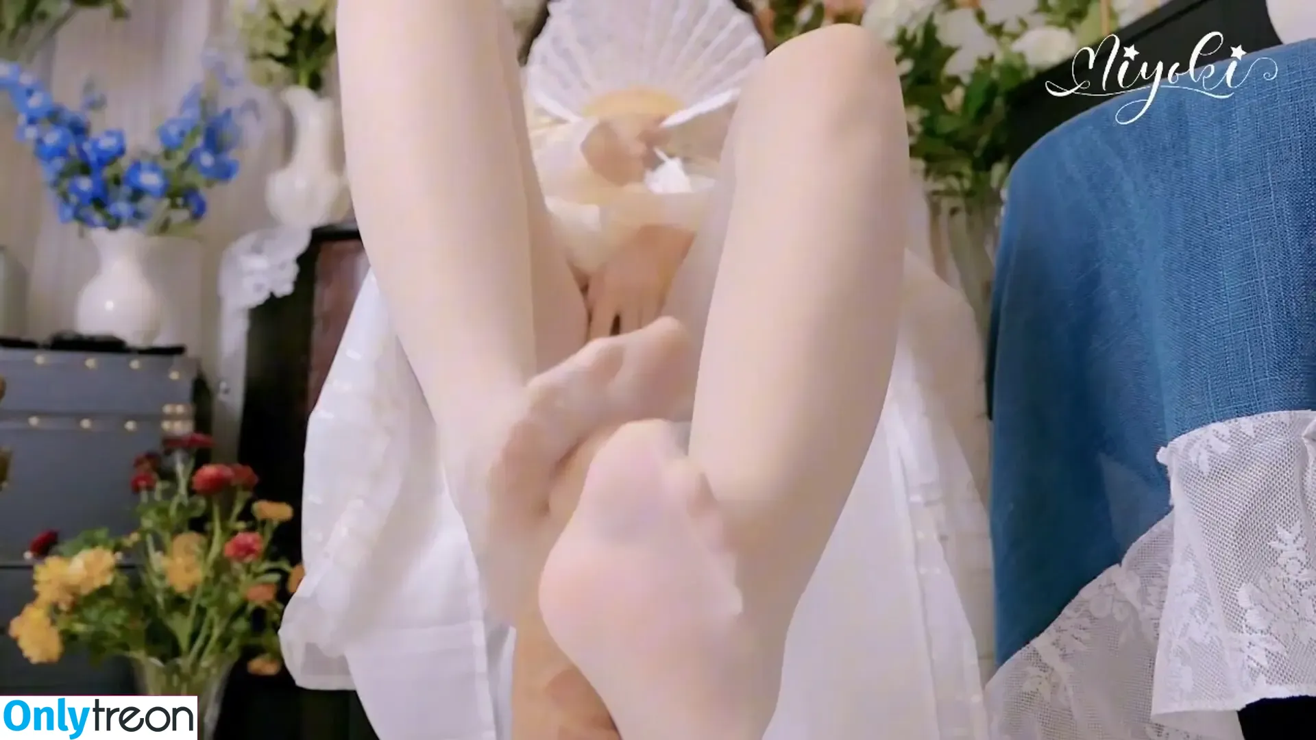 Misaki Suzuki голая photo #0182 (Miyoki / m1yok1h1me / 软趴在床单上 / 铃木美笑)