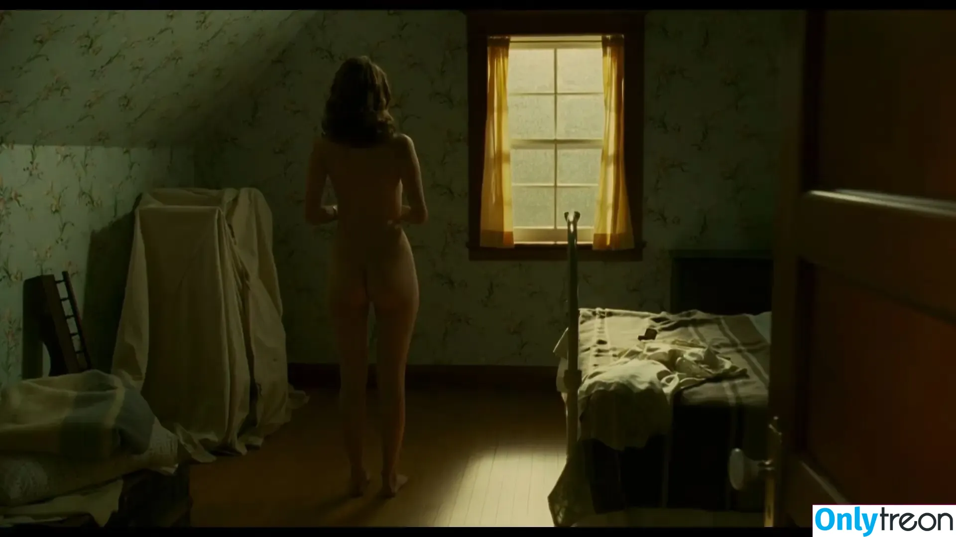 Mischa Barton nude photo #0257 (mischabarton)