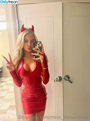 Miss_Alexandriaa / miss_alexandriaa_ nude photo #0010
