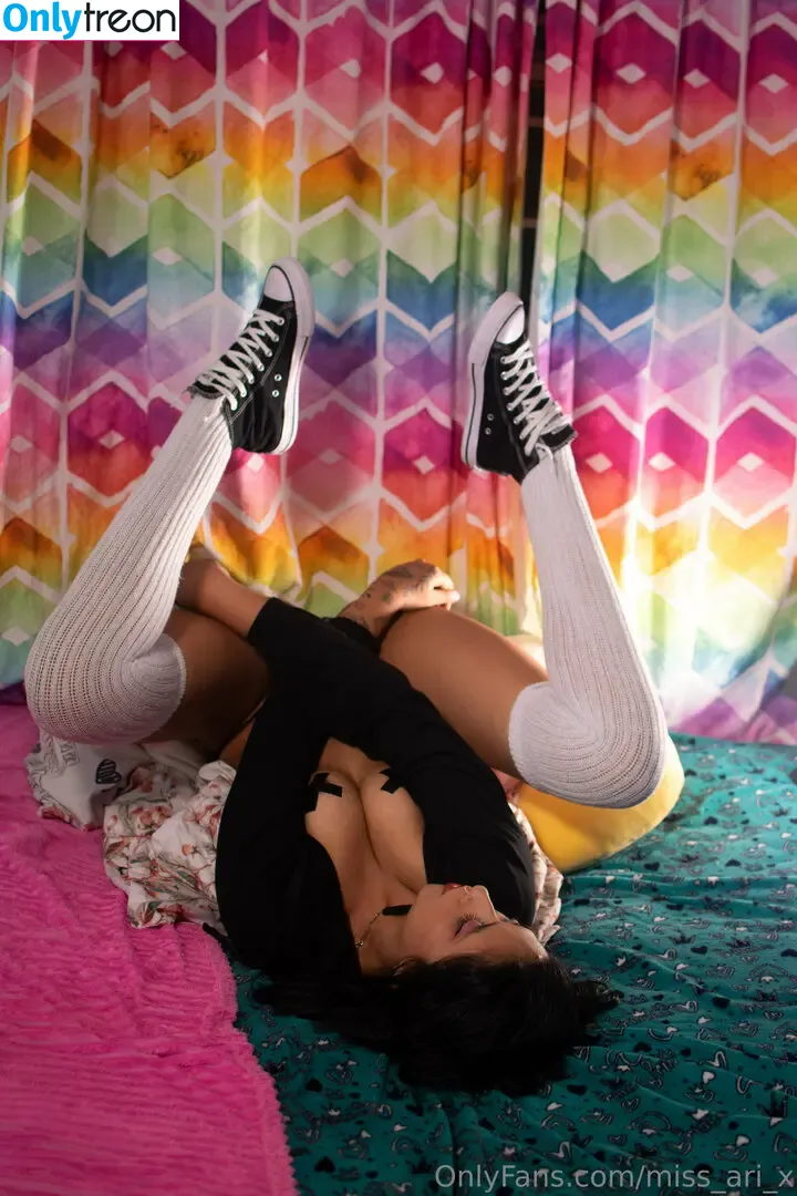 miss_ari_x голая photo #0023 (zoominthrifts)