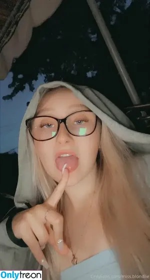  nude photo #0010