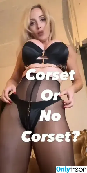 Miss Courtney / Courtney Morgan / MissCourtneyM / Mistress Courtney / thatgirlatnasa фото голая #0004