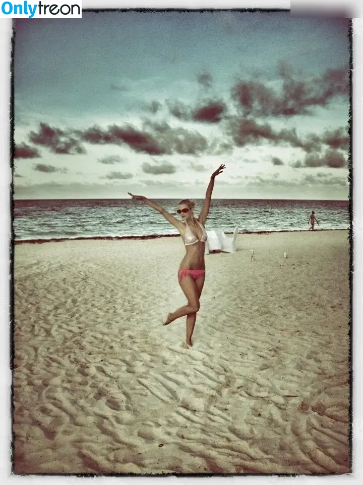 miss.mayabee голая photo #0038 (miss.mayabee)