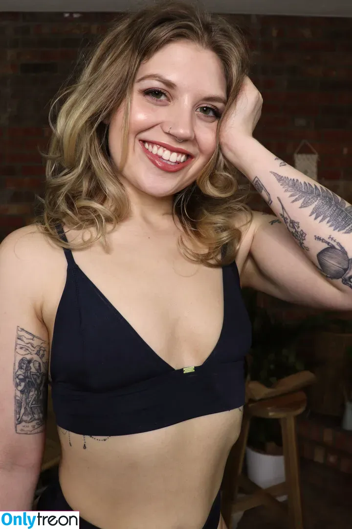 Miss Mousie Mouse nude photo #0074 (Yogscast / _mousie_mouse / miss.mouse97 / missmousiemouse)