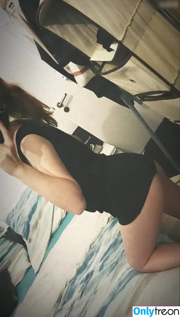 Miss Redhead nude photo #0091 (missxtechno / ms.redhead)