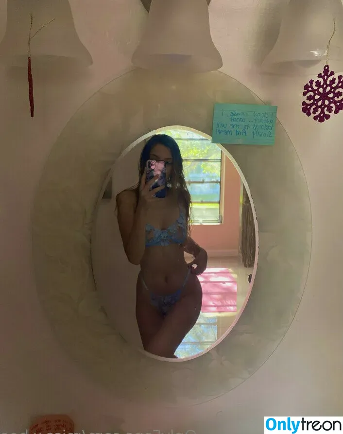 Miss.x.bee nude photo #0193 (miss.xbee / misssxbee)