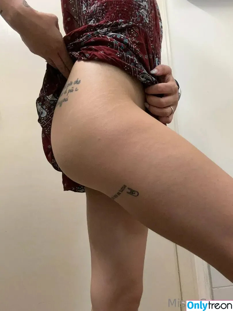 misscorna nude photo #0057 (baby_leo_l_p)