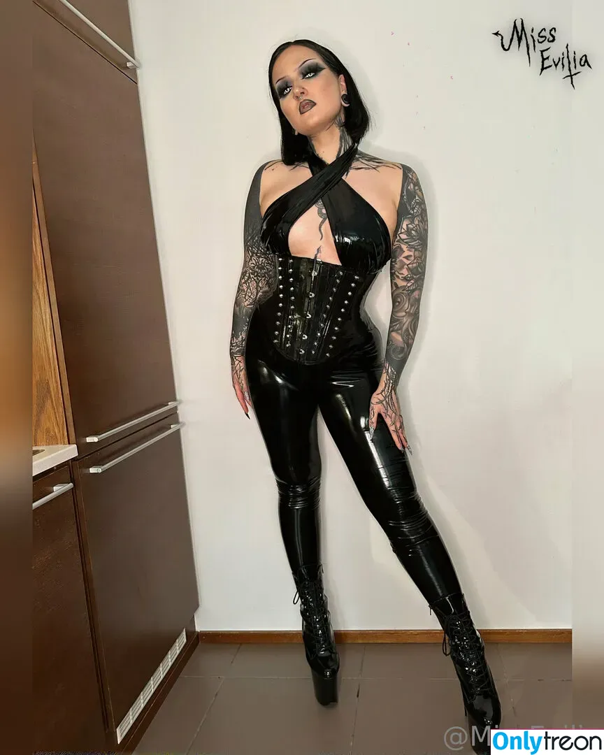 misseviliafree nude photo #0026 (missivielewis)