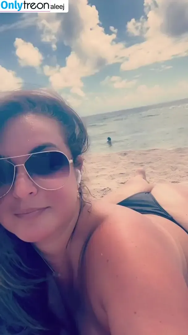 Misslauraleej nude photo #0007 (ms_lauralee)