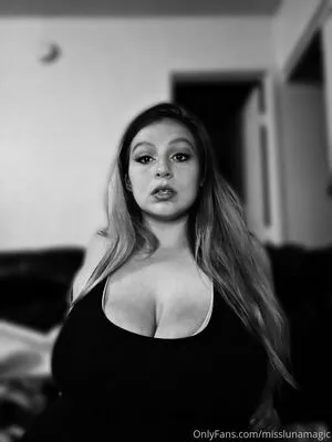 misslunamagic / miss_lunamagic nude photo #0192