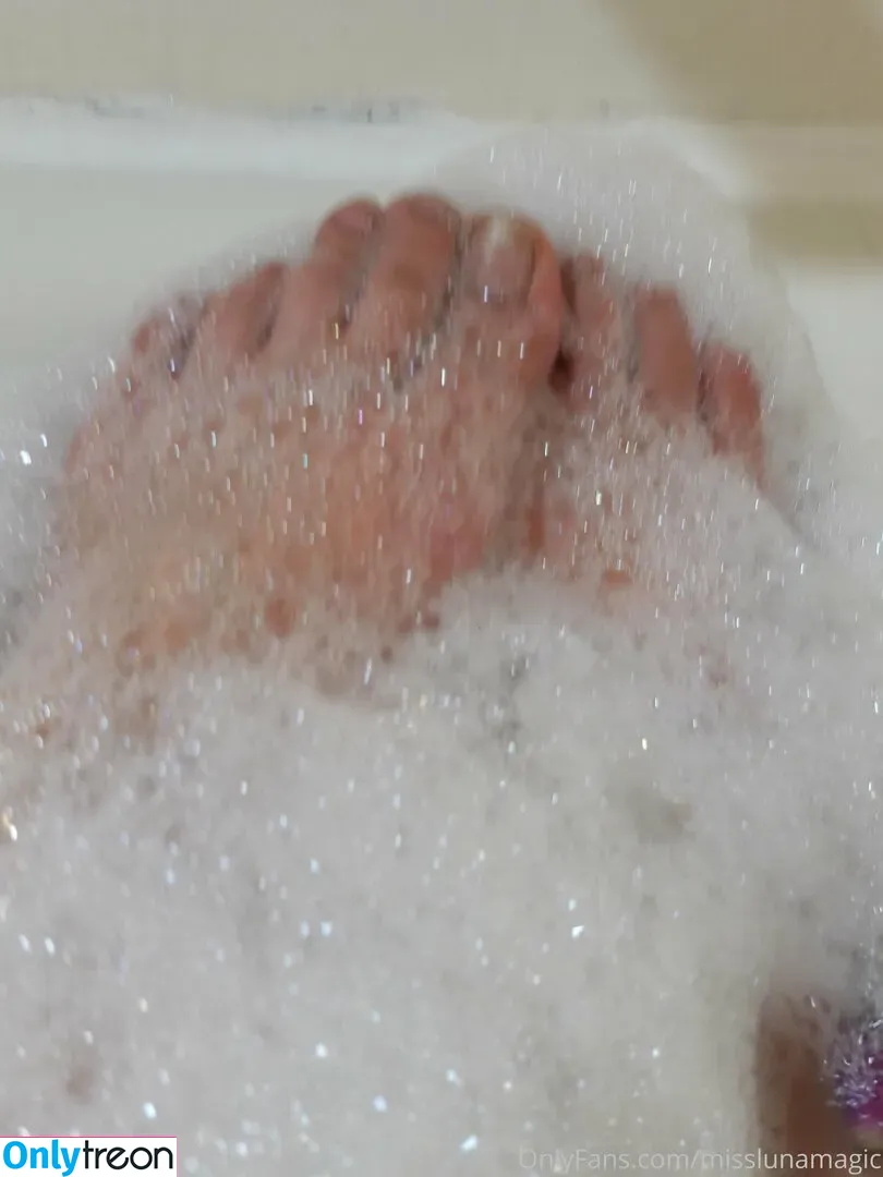 misslunamagic nude photo #0208 (miss_lunamagic)