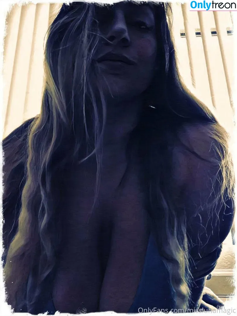 misslunamagic nude photo #0397 (miss_lunamagic)
