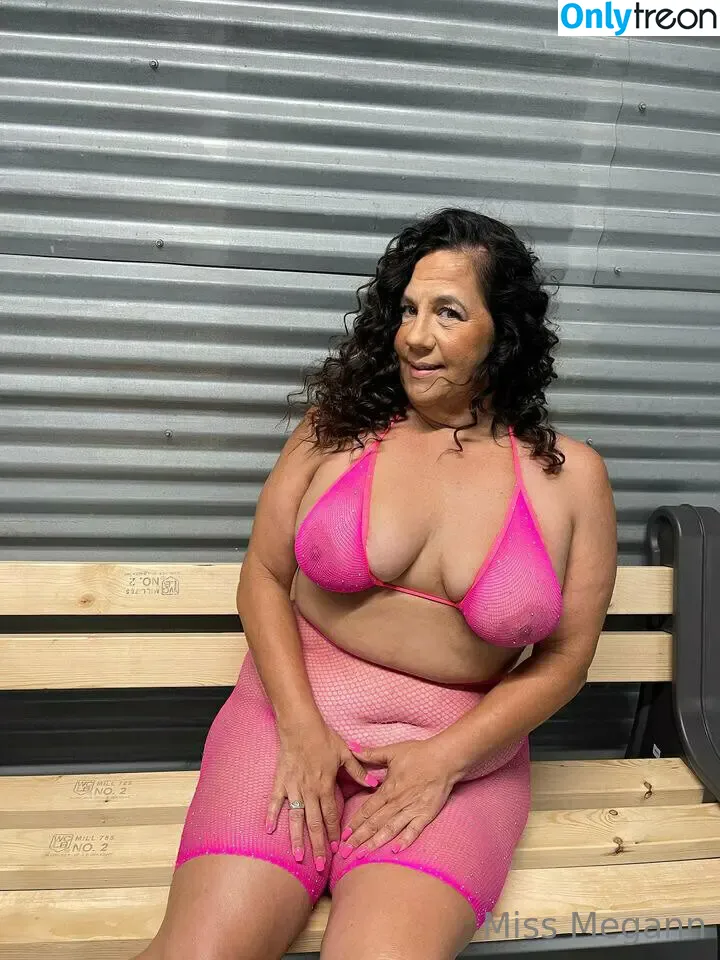 missmegannnn nude photo #0010 (miss____megann)