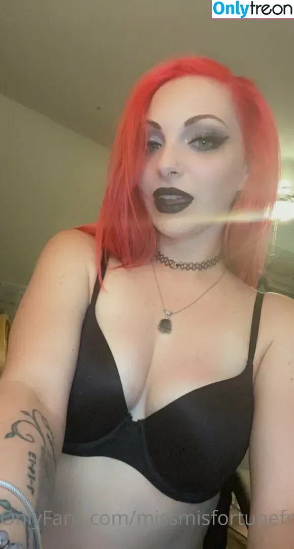 missmisfortunefree nude photo #0004 (bornkiller6666)