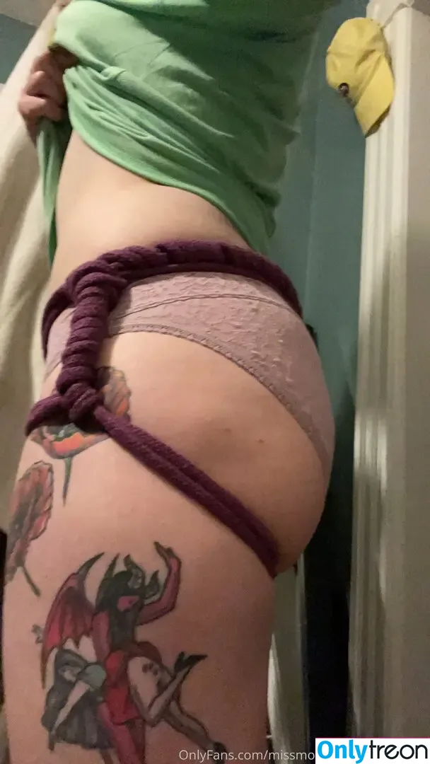 missmoonshineld nude photo #0033 (missmoonshinecollections)