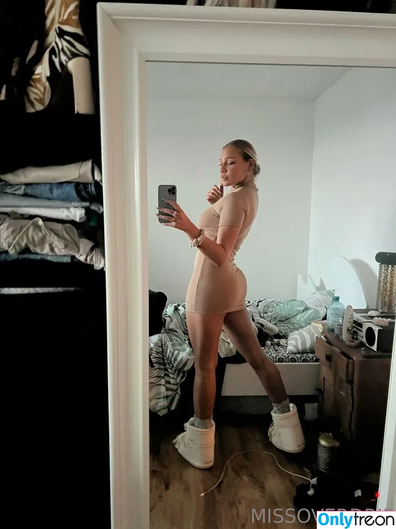 missoverdrip голая photo #0026 (missoverdrip)