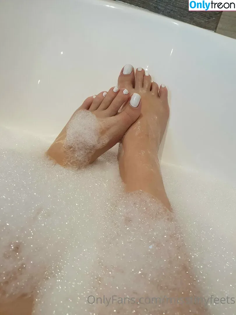 misstinyfeets nude photo #0007 (miss.tinyfeet)