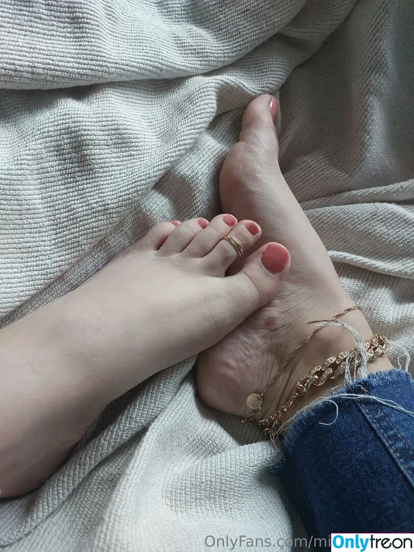 misstinyfeets nude photo #0030 (misstinyfeets)