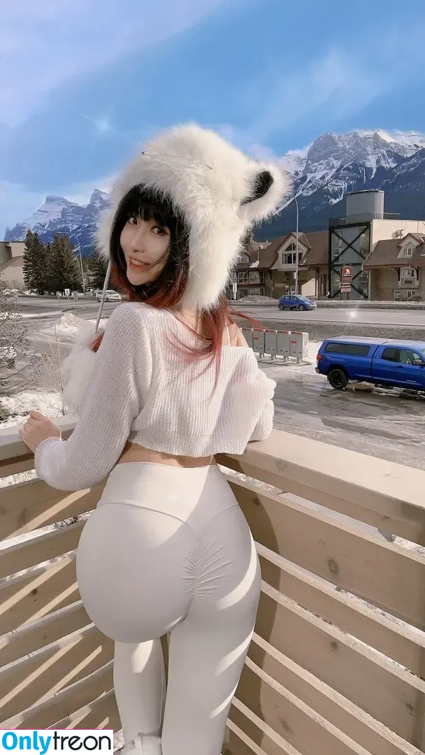 MissWarmJ nude photo #0101 (misswarmjbackup)