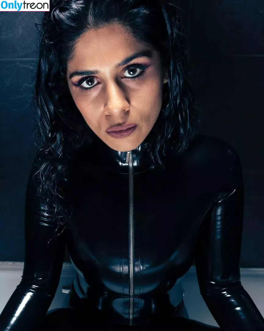 Mistress Sophia Sahara nude photo #0049 (Sophia Sahara / mistresssophiasahara / mssophiasahara / sophiasahara / sophiasaharafree)