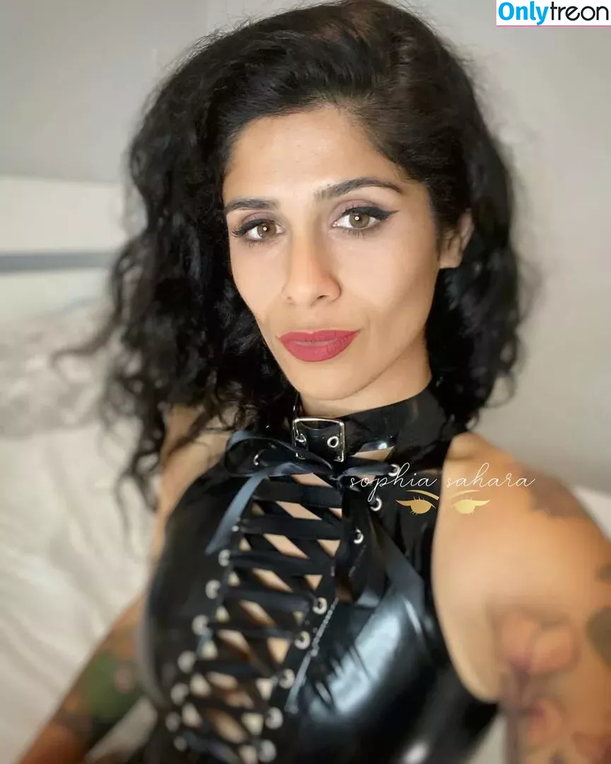 Mistress Sophia Sahara nude photo #0059 (Sophia Sahara / mistresssophiasahara / mssophiasahara / sophiasahara / sophiasaharafree)