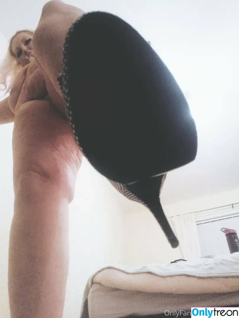 mistressmel1 nude photo #0014 (mistressmel1)