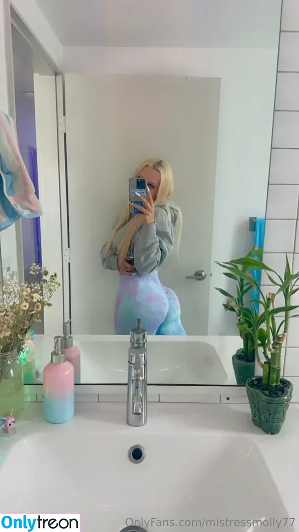 mistressmolly77 nude photo #0029 (missmolly_gram)