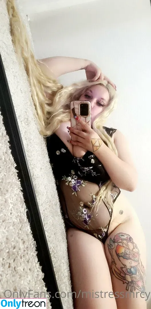 mistressmrcy nude photo #0019 (mistress__mercy)