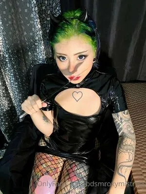 mistressroxybdsm / thexangeldits nude photo #0013