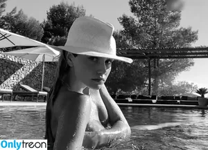 Mitsou Jung / mitsoujung фото голая #0079