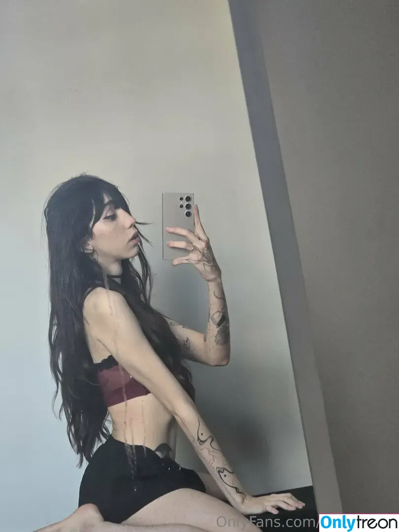 mitsurinyn nude photo #0095 (mitsuri_iota)