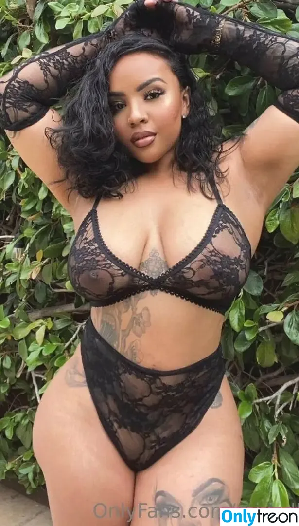 MixedBabie02 nude photo #0003 (YouneedLan / renee_6_02_20)