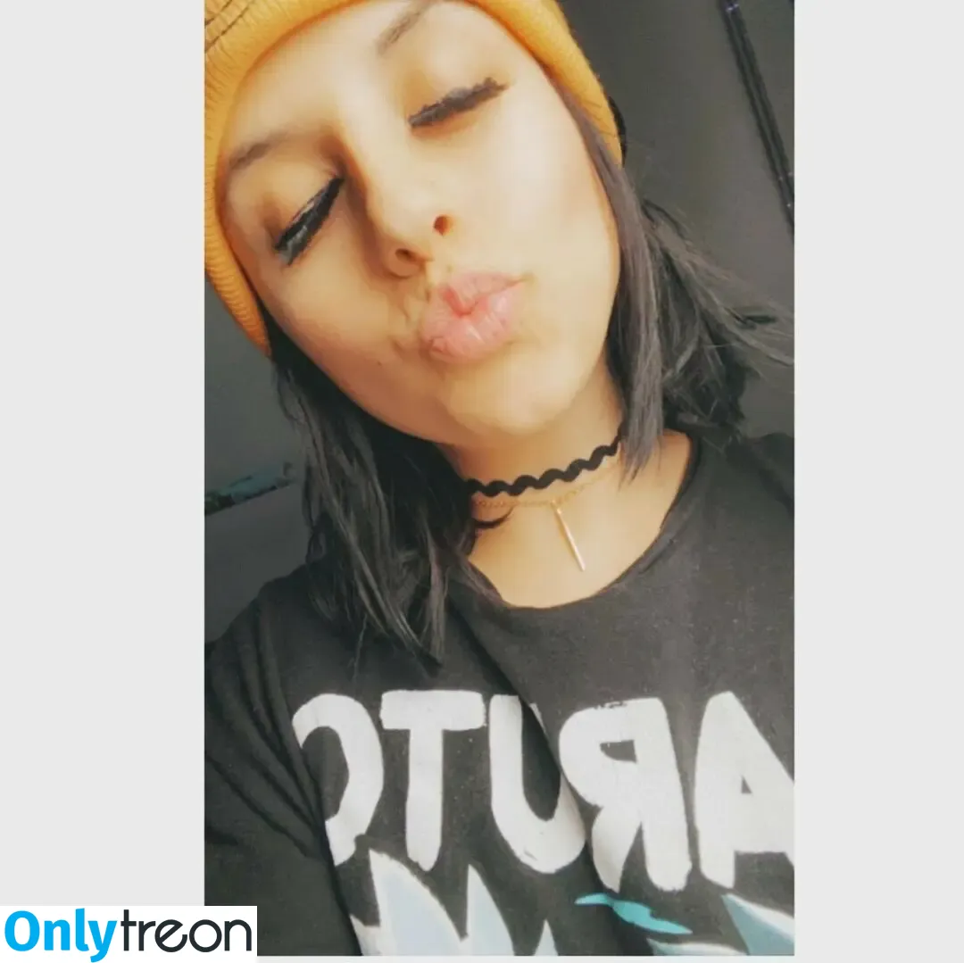 Miz.blu nude photo #0010 (mizblu / xxxsweatypiexxx)
