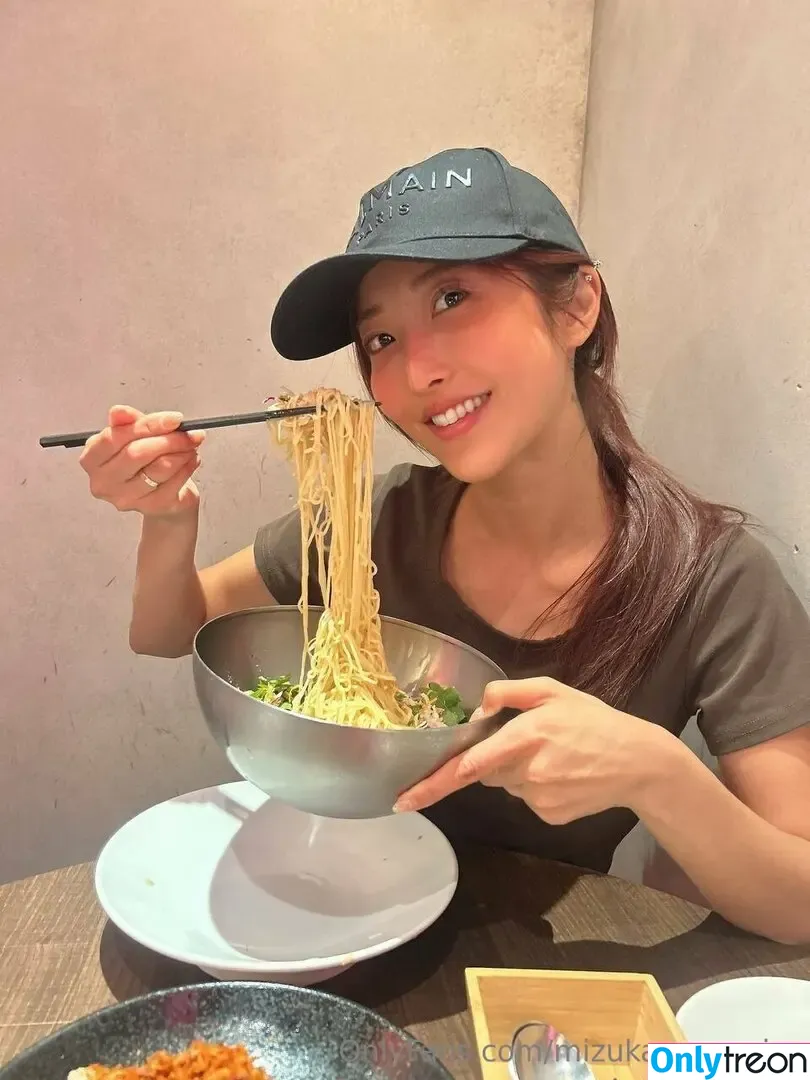 Mizukawasumire голая photo #0240 (Miri Mizuki / mizukawasumireworld)