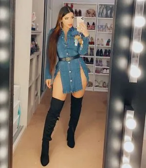 Mizz Ellaa ASMR / ellaaa / mizzellaa nude photo #0002