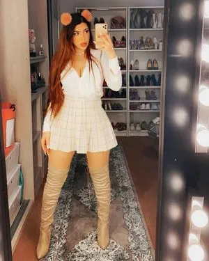 Mizz Ellaa ASMR / ellaaa / mizzellaa nude photo #0004