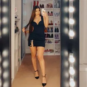 Mizz Ellaa ASMR / ellaaa / mizzellaa nude photo #0102