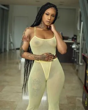 Mizz Twerksum / mizztwerksumoffical / theofficialmizztwerksum фото голая #0008