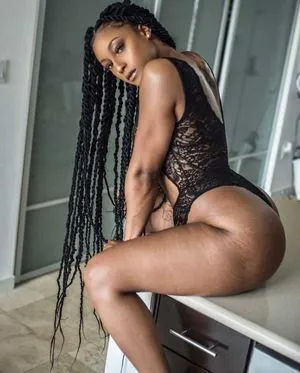 Mizz Twerksum / mizztwerksumoffical / theofficialmizztwerksum фото голая #0012